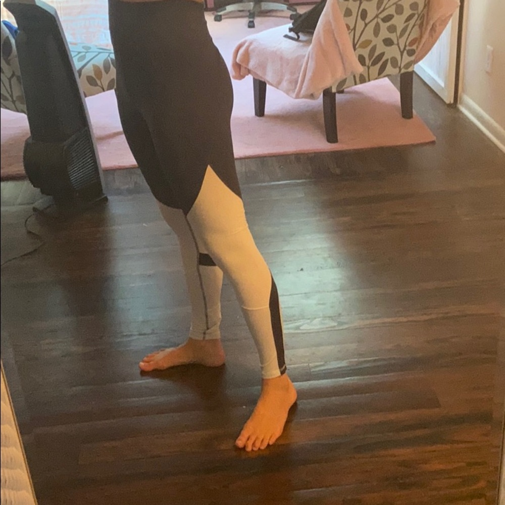 White and grey workout leggings
